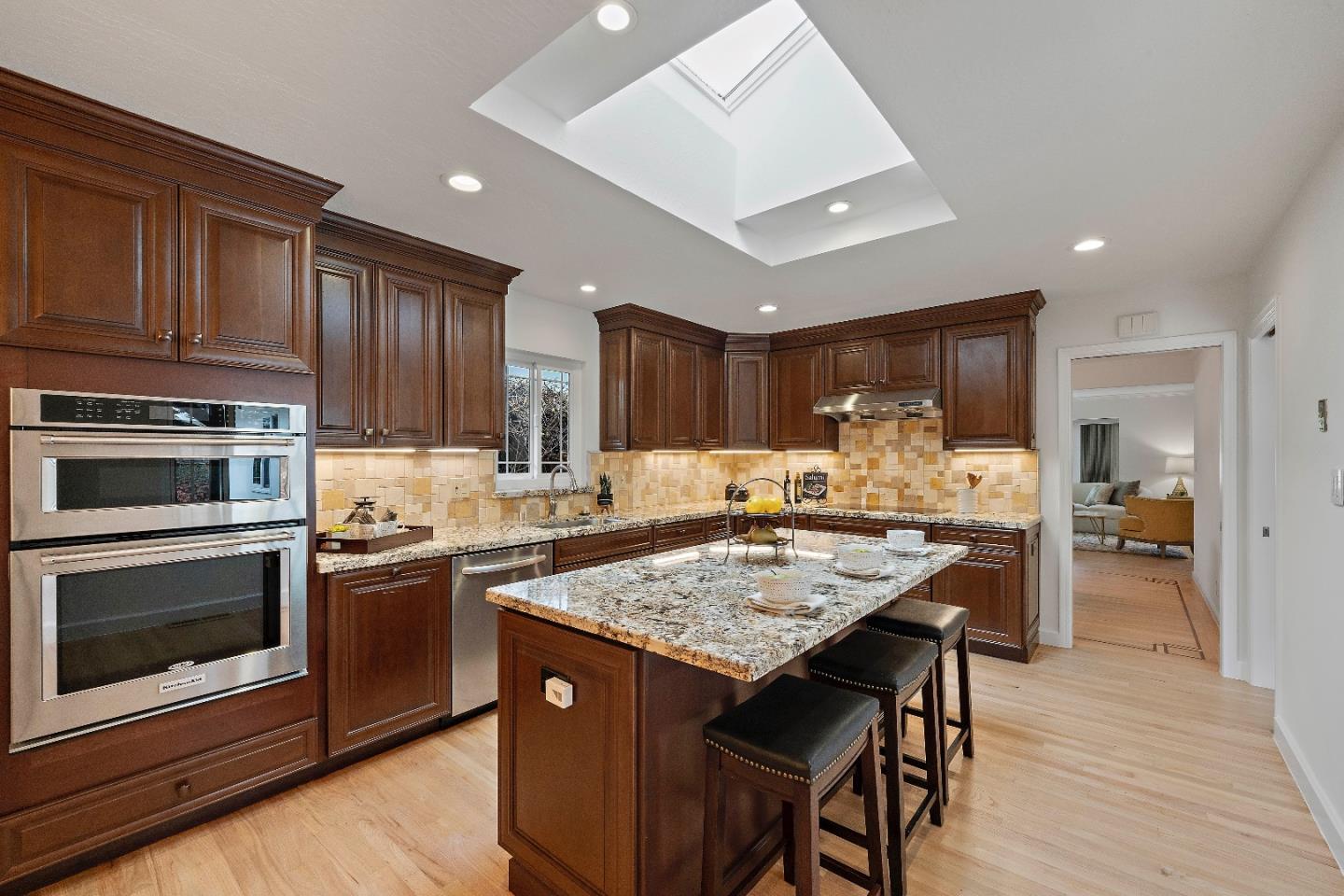 Detail Gallery Image 26 of 34 For 3825 Woodford Dr, San Jose,  CA 95124 - 4 Beds | 2 Baths