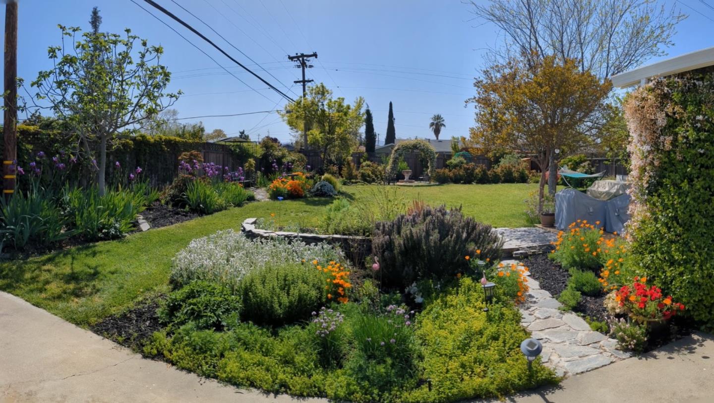 Detail Gallery Image 31 of 34 For 3825 Woodford Dr, San Jose,  CA 95124 - 4 Beds | 2 Baths