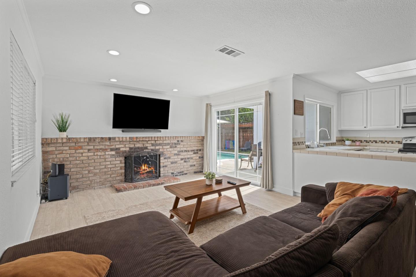 Detail Gallery Image 21 of 60 For 7210 Yorktown Dr, Gilroy,  CA 95020 - 4 Beds | 2 Baths
