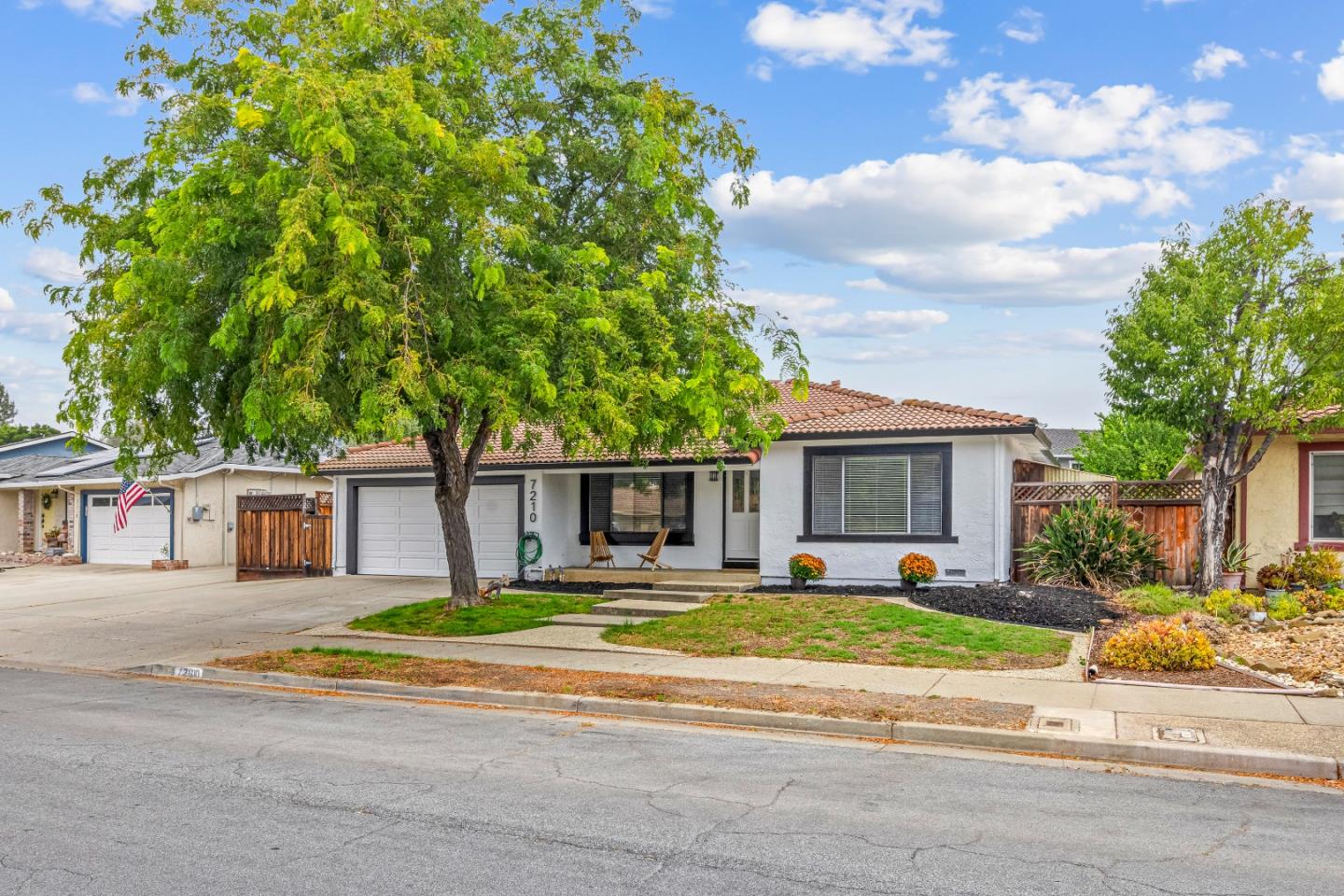 Detail Gallery Image 7 of 60 For 7210 Yorktown Dr, Gilroy,  CA 95020 - 4 Beds | 2 Baths