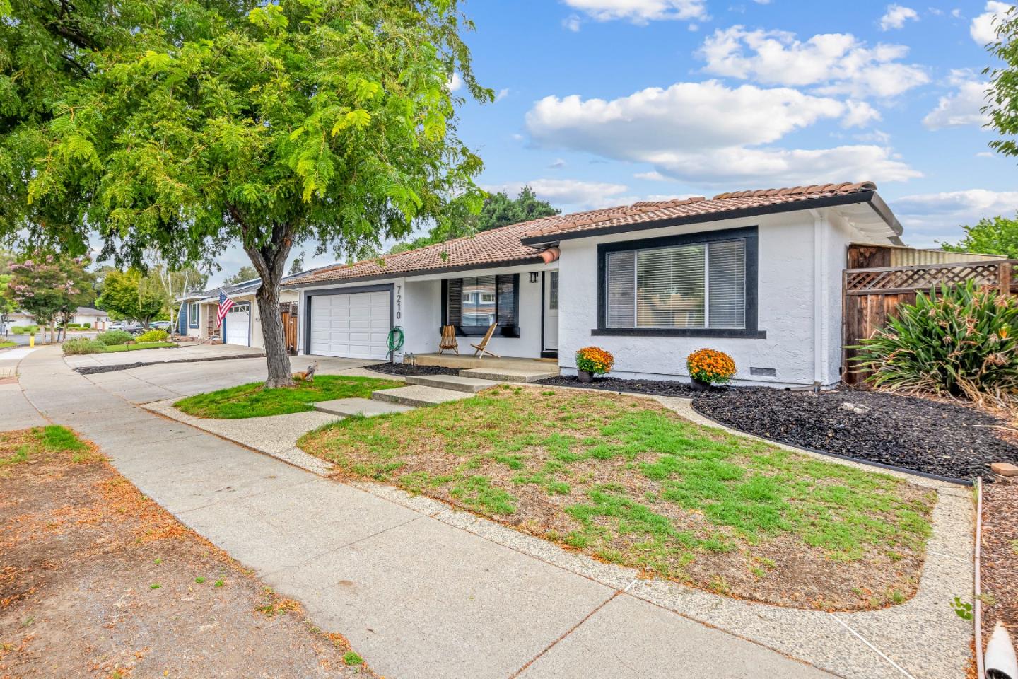 Detail Gallery Image 8 of 60 For 7210 Yorktown Dr, Gilroy,  CA 95020 - 4 Beds | 2 Baths