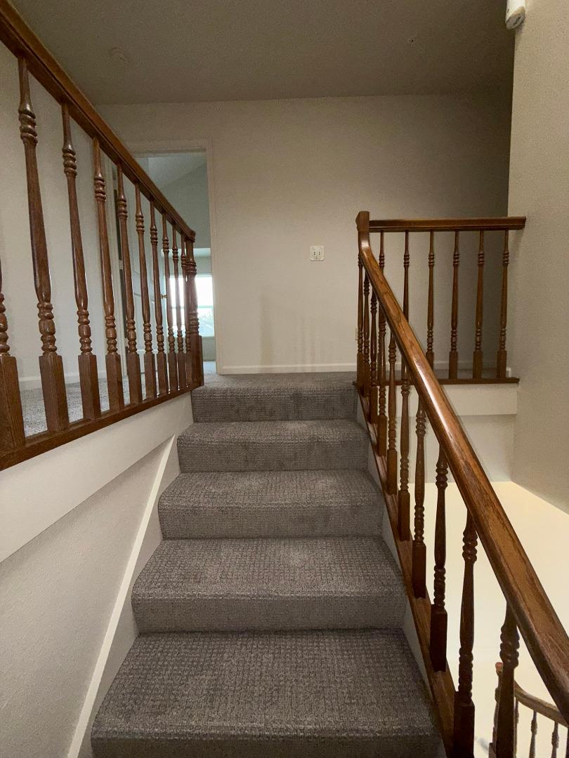 Detail Gallery Image 13 of 32 For 794 Danbury St, Salinas,  CA 93906 - 4 Beds | 2/1 Baths