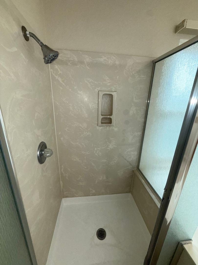 Detail Gallery Image 24 of 32 For 794 Danbury St, Salinas,  CA 93906 - 4 Beds | 2/1 Baths
