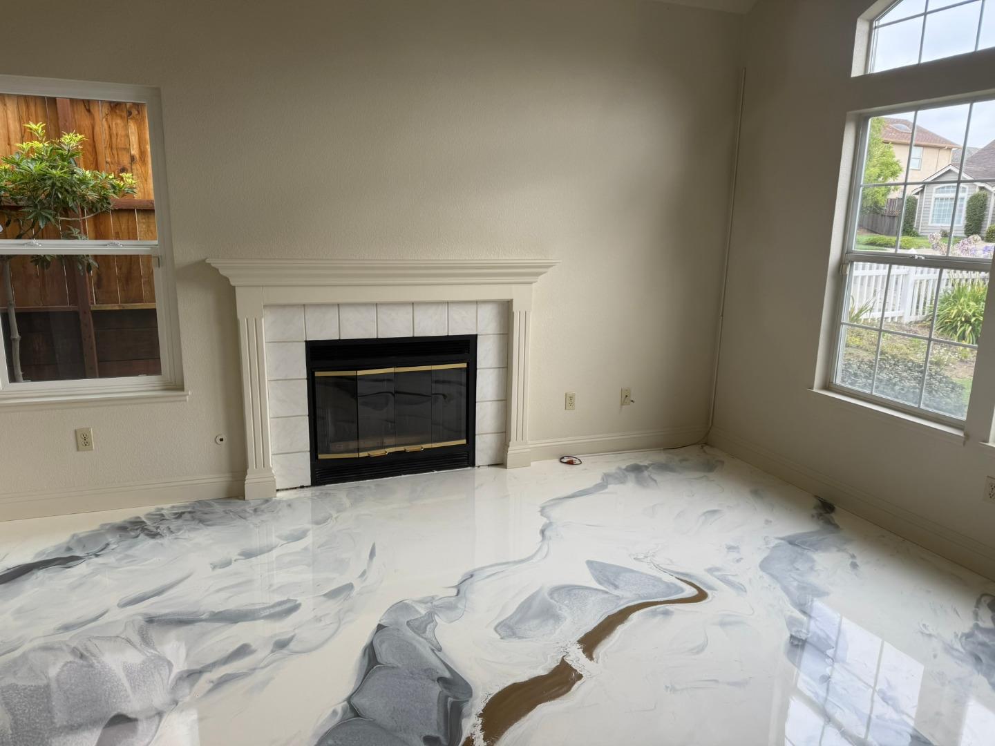 Detail Gallery Image 5 of 32 For 794 Danbury St, Salinas,  CA 93906 - 4 Beds | 2/1 Baths