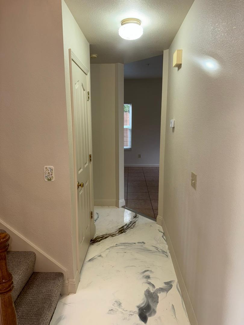 Detail Gallery Image 7 of 32 For 794 Danbury St, Salinas,  CA 93906 - 4 Beds | 2/1 Baths