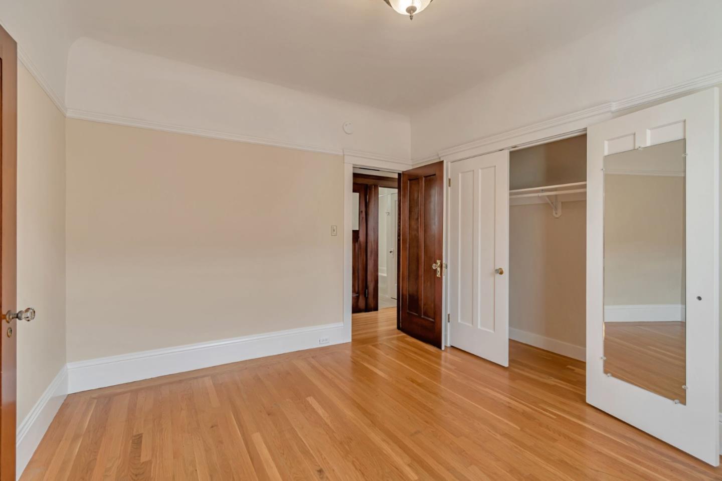 Detail Gallery Image 12 of 33 For 2356 33rd Ave, San Francisco,  CA 94116 - 2 Beds | 2 Baths