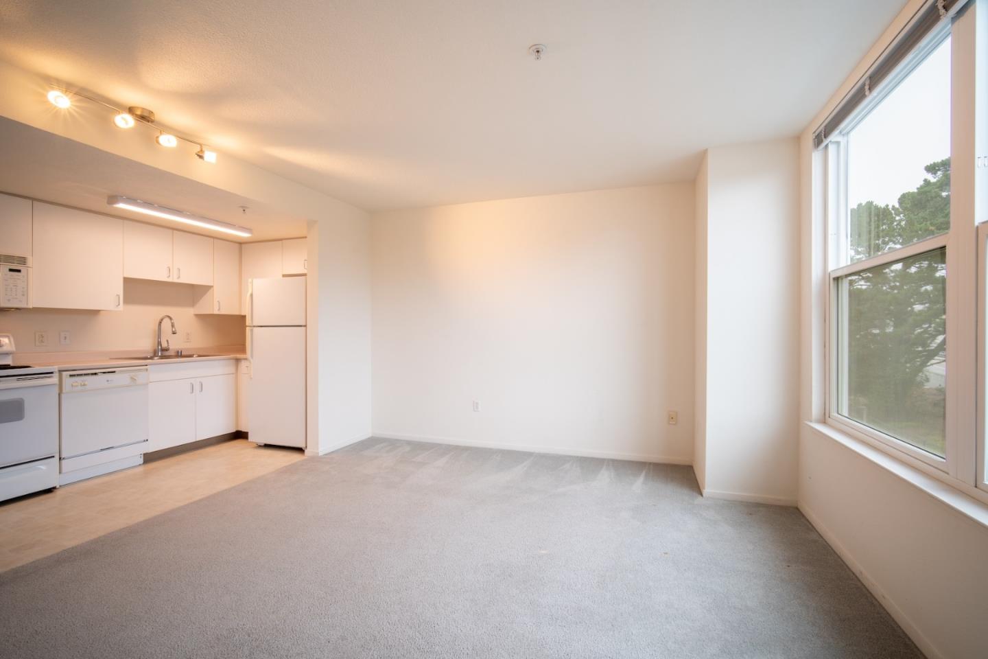Detail Gallery Image 10 of 33 For 8200 Oceanview Ter #412,  San Francisco,  CA 94132 - 1 Beds | 1 Baths