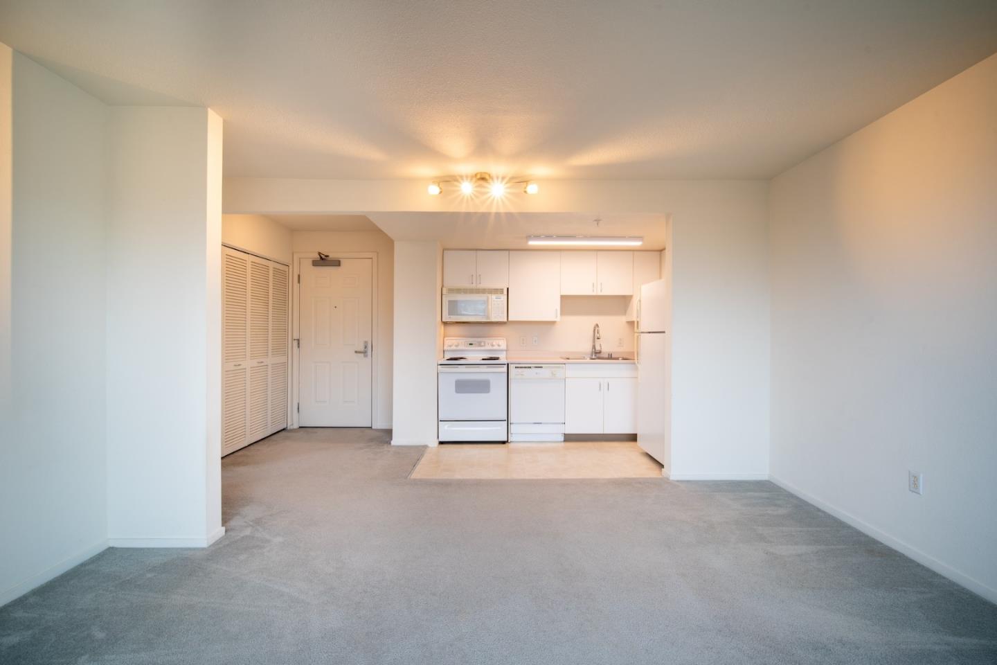 Detail Gallery Image 12 of 33 For 8200 Oceanview Ter #412,  San Francisco,  CA 94132 - 1 Beds | 1 Baths
