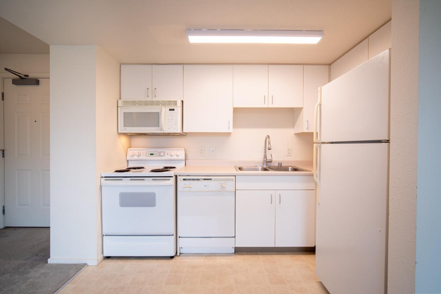 Detail Gallery Image 8 of 33 For 8200 Oceanview Ter #412,  San Francisco,  CA 94132 - 1 Beds | 1 Baths