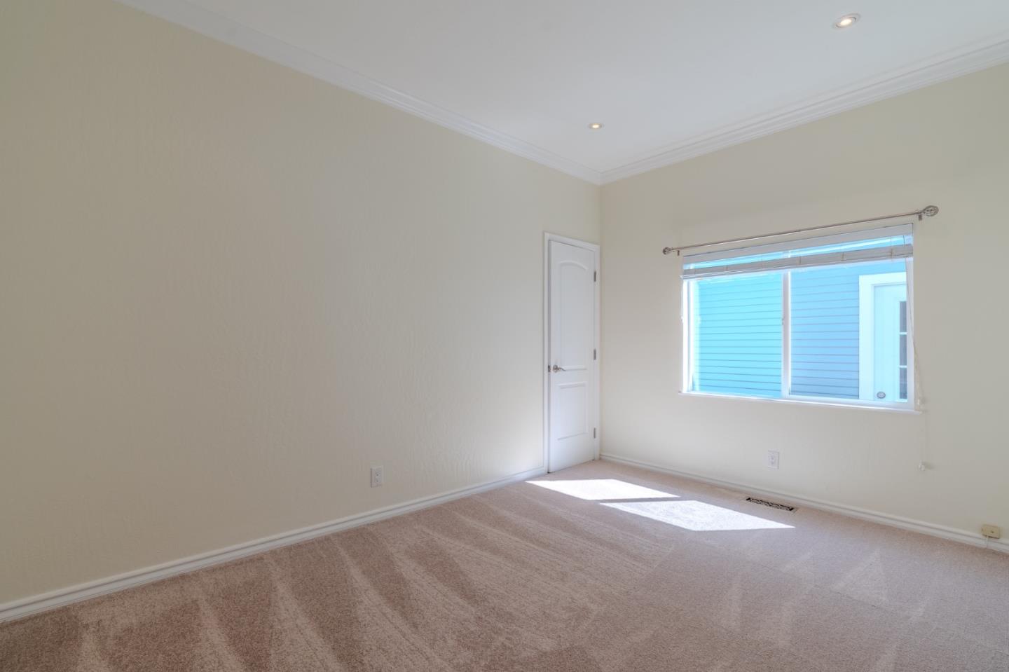 Detail Gallery Image 13 of 19 For 369 Pacific Ave, Pacifica,  CA 94044 - 2 Beds | 1 Baths