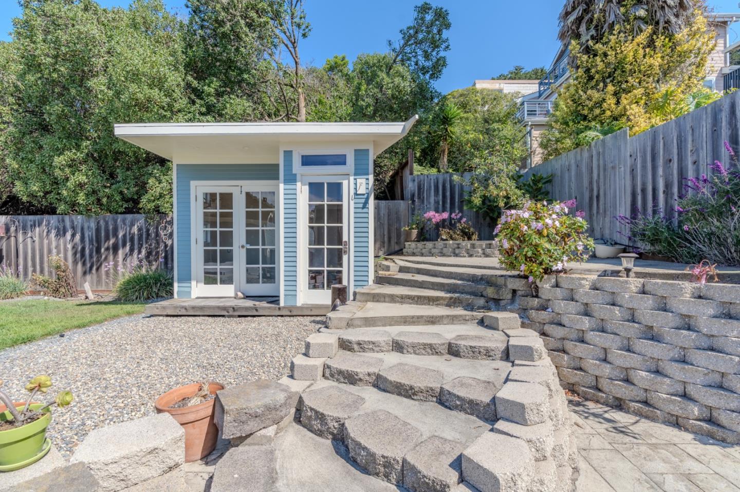 Detail Gallery Image 17 of 19 For 369 Pacific Ave, Pacifica,  CA 94044 - 2 Beds | 1 Baths