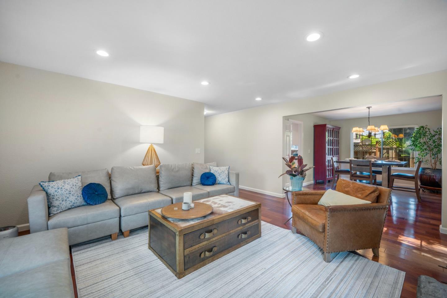 Detail Gallery Image 7 of 39 For 815 Oak Park Dr, Morgan Hill,  CA 95037 - 4 Beds | 2/1 Baths