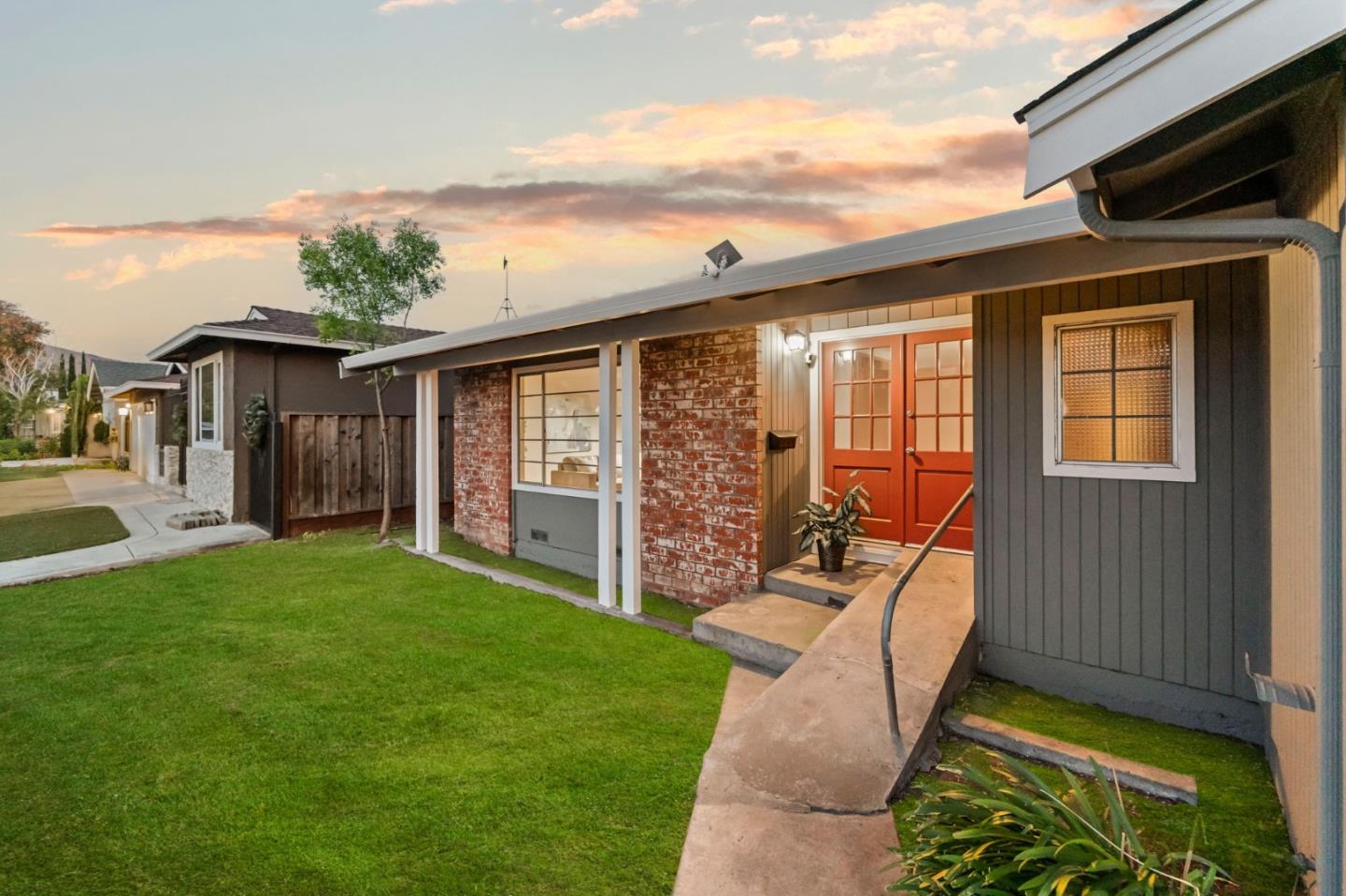 Detail Gallery Image 3 of 57 For 3108 Kermath Dr, San Jose,  CA 95132 - 3 Beds | 2 Baths