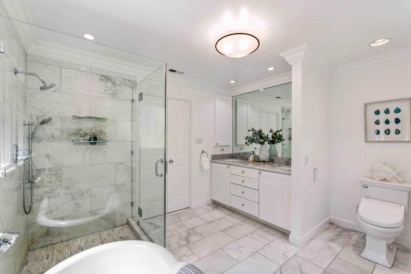 Detail Gallery Image 30 of 55 For 2235 Carmelita Dr, San Carlos,  CA 94070 - 4 Beds | 3/1 Baths