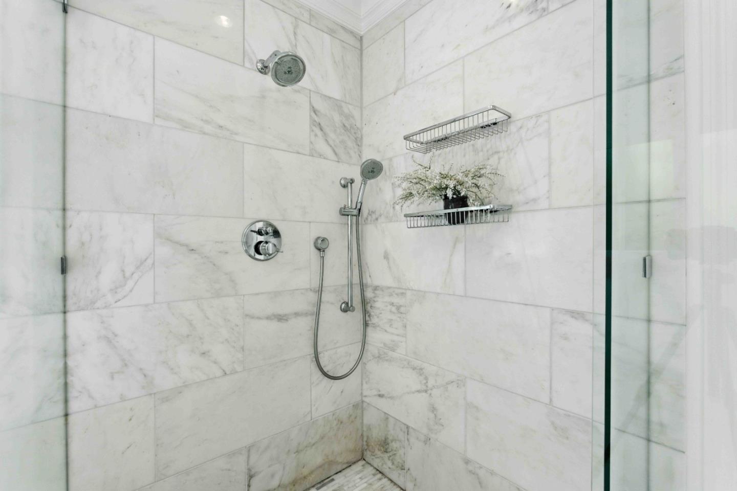 Detail Gallery Image 31 of 55 For 2235 Carmelita Dr, San Carlos,  CA 94070 - 4 Beds | 3/1 Baths