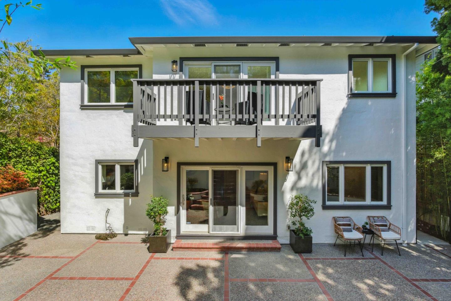 Detail Gallery Image 45 of 55 For 2235 Carmelita Dr, San Carlos,  CA 94070 - 4 Beds | 3/1 Baths