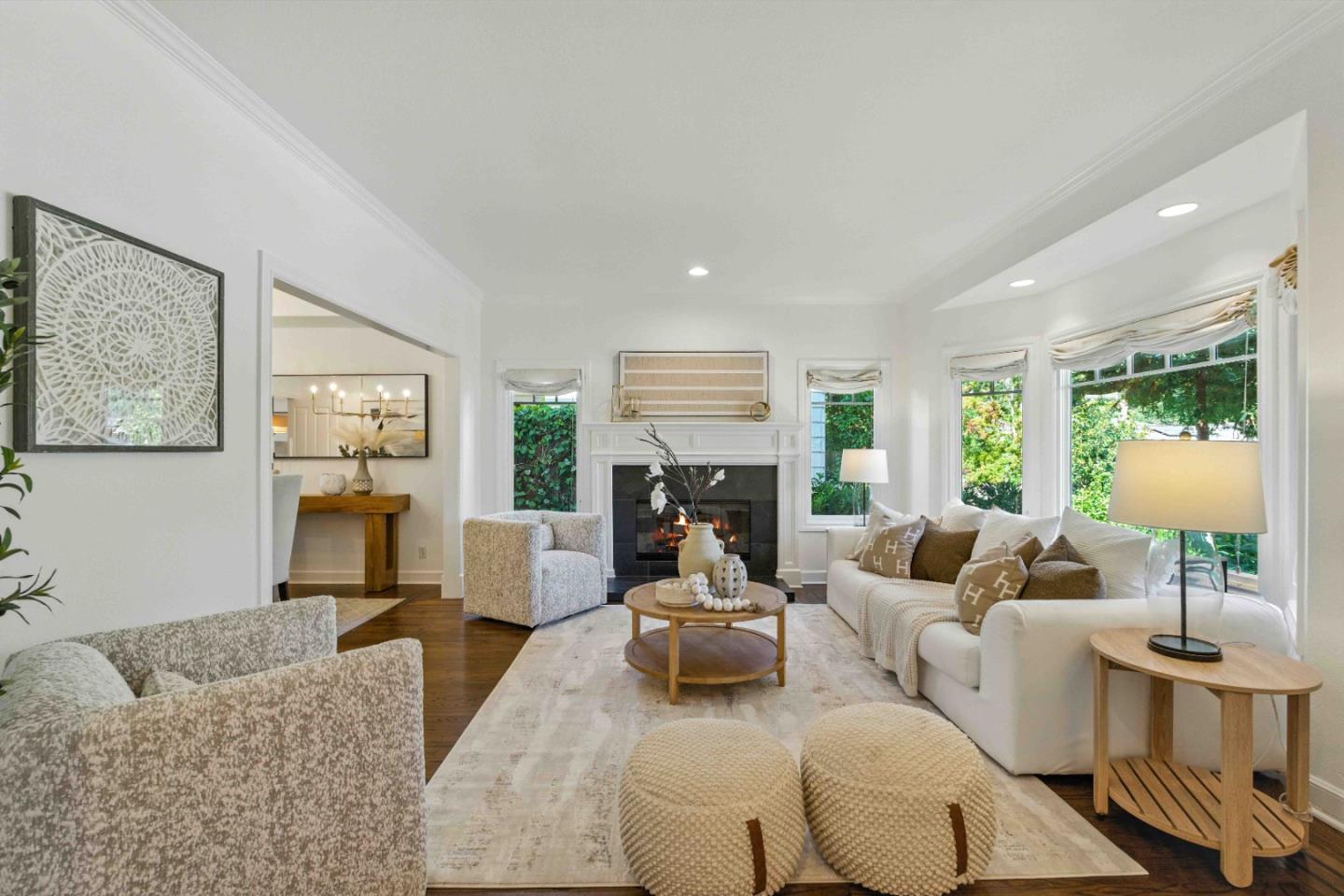 Detail Gallery Image 5 of 55 For 2235 Carmelita Dr, San Carlos,  CA 94070 - 4 Beds | 3/1 Baths