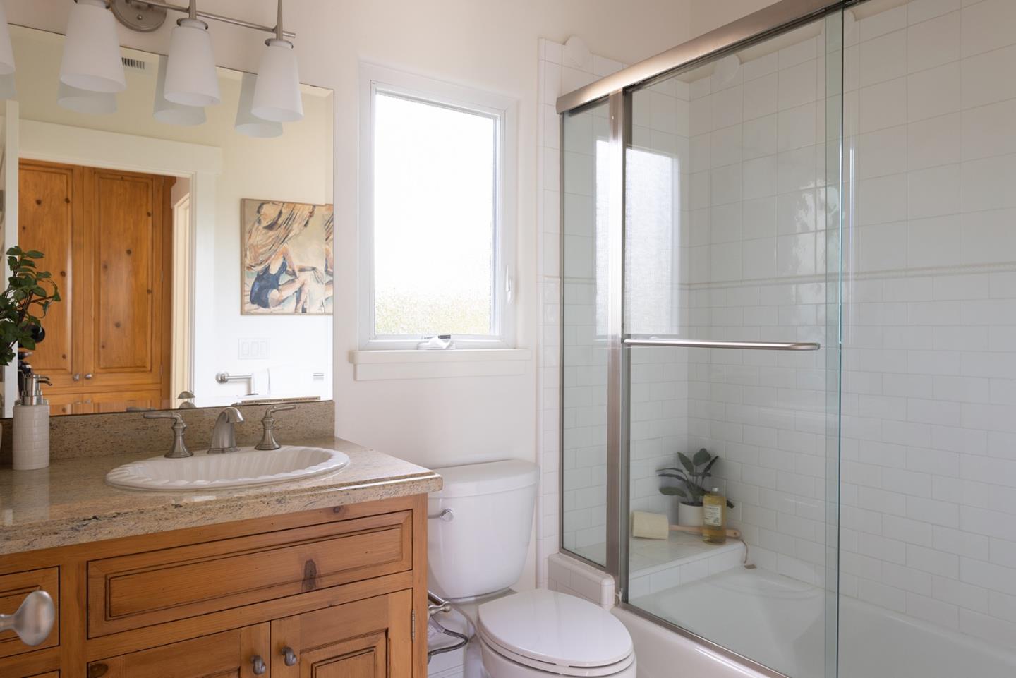 Detail Gallery Image 22 of 32 For 4840 Cliff Dr, Capitola,  CA 95010 - 2 Beds | 2 Baths