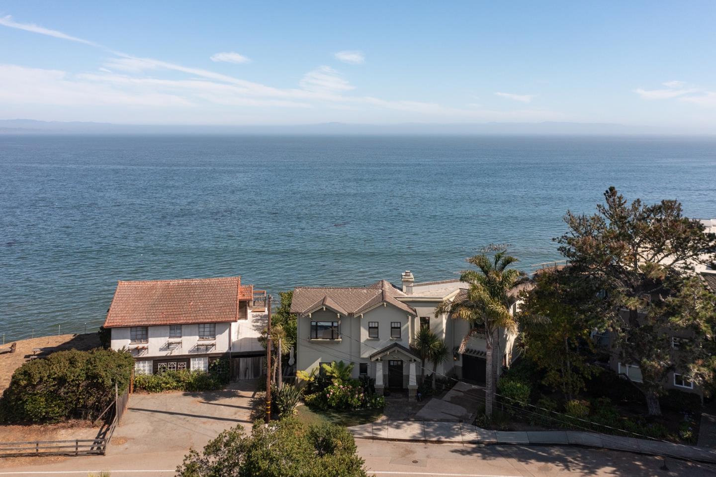 Detail Gallery Image 30 of 32 For 4840 Cliff Dr, Capitola,  CA 95010 - 2 Beds | 2 Baths
