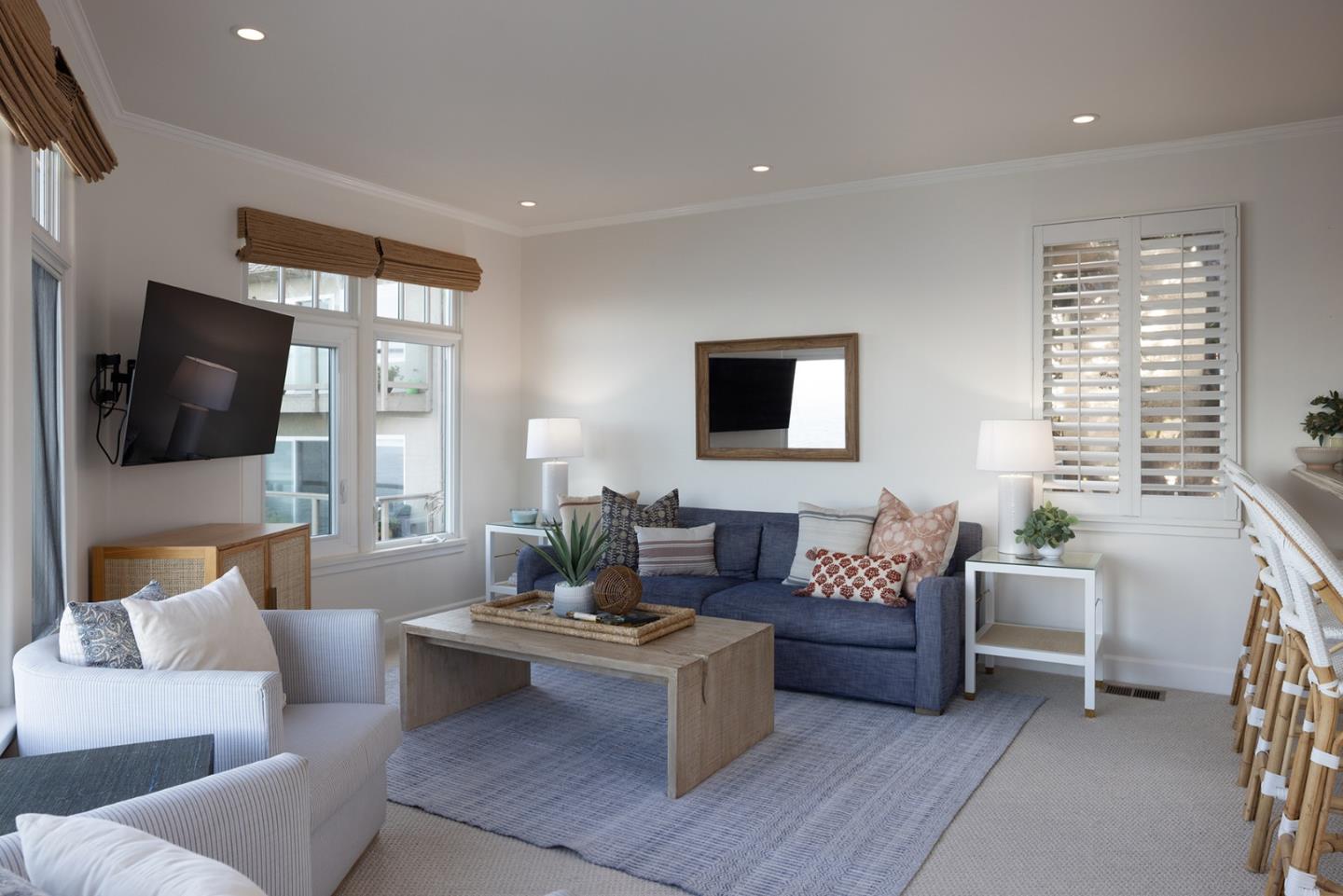 Detail Gallery Image 8 of 32 For 4840 Cliff Dr, Capitola,  CA 95010 - 2 Beds | 2 Baths