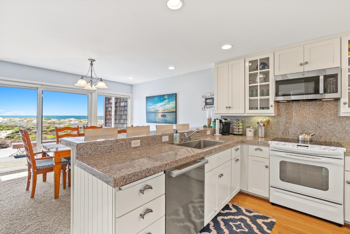 Detail Gallery Image 18 of 51 For 338 Monterey Dunes Way, Moss Landing,  CA 95039 - 3 Beds | 3 Baths