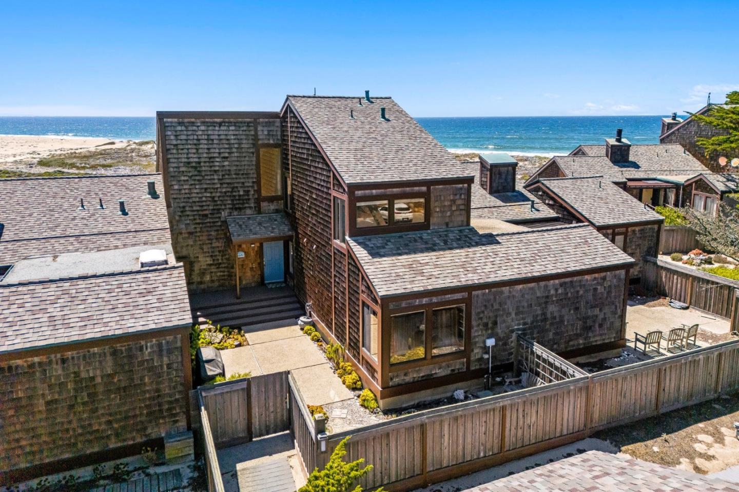 Detail Gallery Image 3 of 51 For 338 Monterey Dunes Way, Moss Landing,  CA 95039 - 3 Beds | 3 Baths