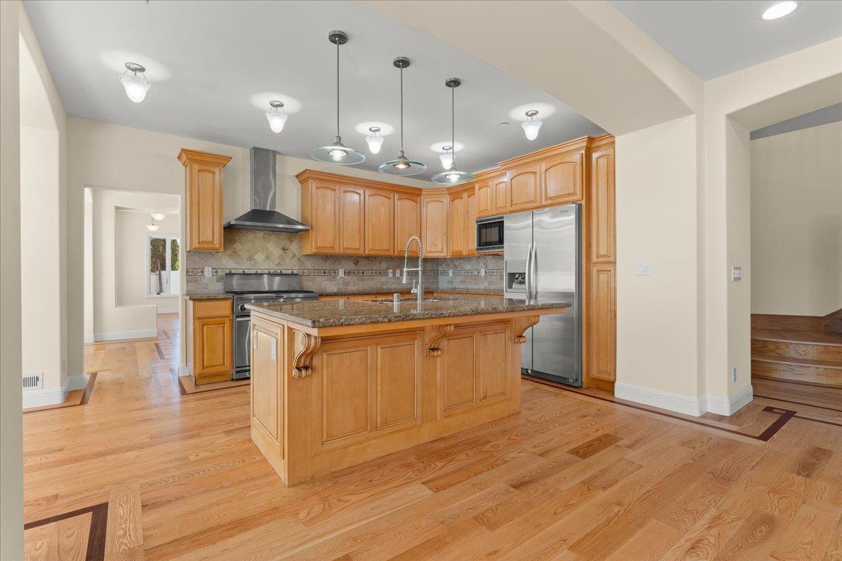 Detail Gallery Image 13 of 50 For 2100 Stone Ridge Dr, Royal Oaks,  CA 95076 - 4 Beds | 3/1 Baths