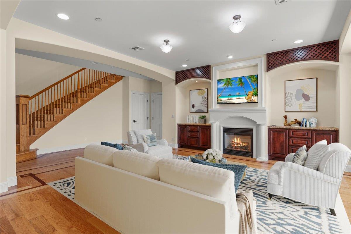 Detail Gallery Image 15 of 50 For 2100 Stone Ridge Dr, Royal Oaks,  CA 95076 - 4 Beds | 3/1 Baths