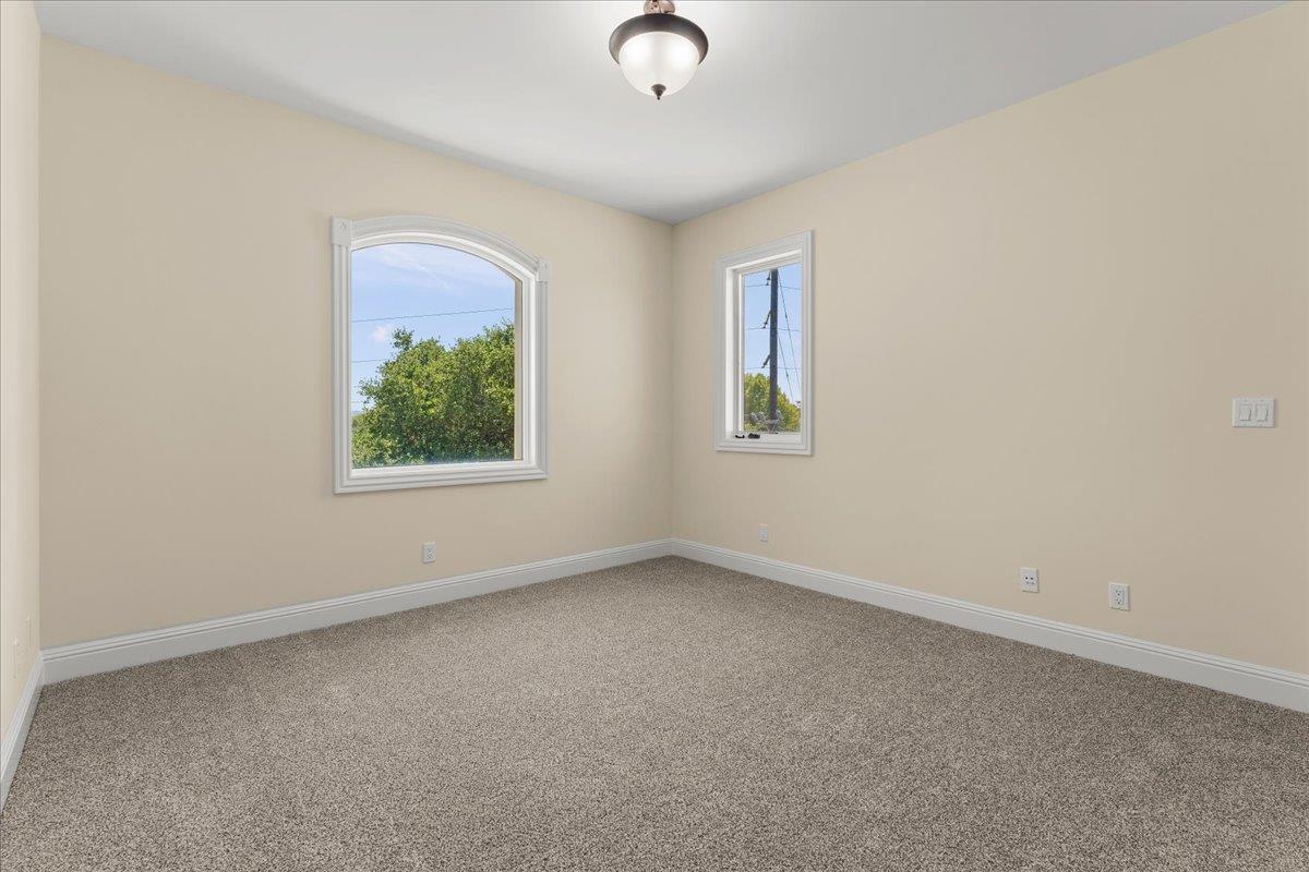 Detail Gallery Image 31 of 50 For 2100 Stone Ridge Dr, Royal Oaks,  CA 95076 - 4 Beds | 3/1 Baths