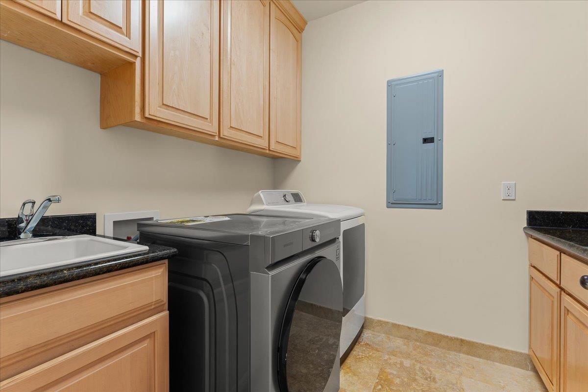Detail Gallery Image 32 of 50 For 2100 Stone Ridge Dr, Royal Oaks,  CA 95076 - 4 Beds | 3/1 Baths