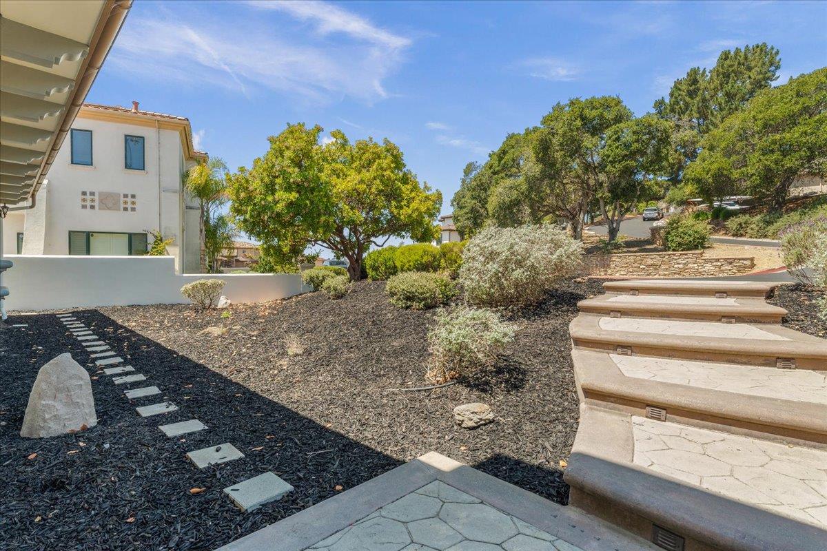 Detail Gallery Image 4 of 50 For 2100 Stone Ridge Dr, Royal Oaks,  CA 95076 - 4 Beds | 3/1 Baths