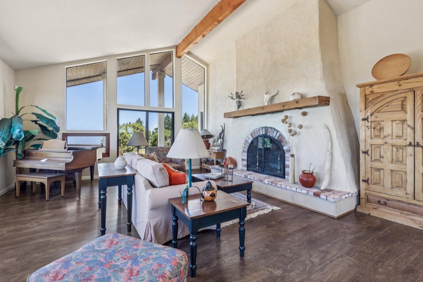 Detail Gallery Image 10 of 30 For 16420 Soda Springs Rd, Los Gatos,  CA 95033 - 5 Beds | 2/1 Baths