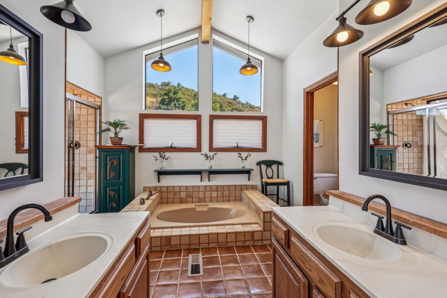 Detail Gallery Image 19 of 30 For 16420 Soda Springs Rd, Los Gatos,  CA 95033 - 5 Beds | 2/1 Baths
