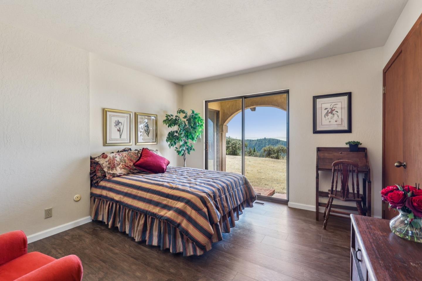 Detail Gallery Image 20 of 30 For 16420 Soda Springs Rd, Los Gatos,  CA 95033 - 5 Beds | 2/1 Baths