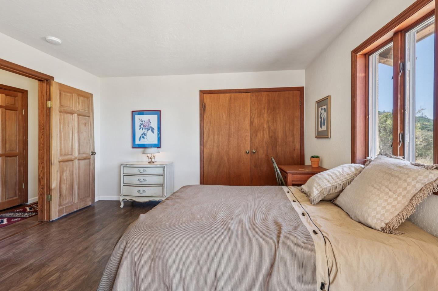 Detail Gallery Image 21 of 30 For 16420 Soda Springs Rd, Los Gatos,  CA 95033 - 5 Beds | 2/1 Baths