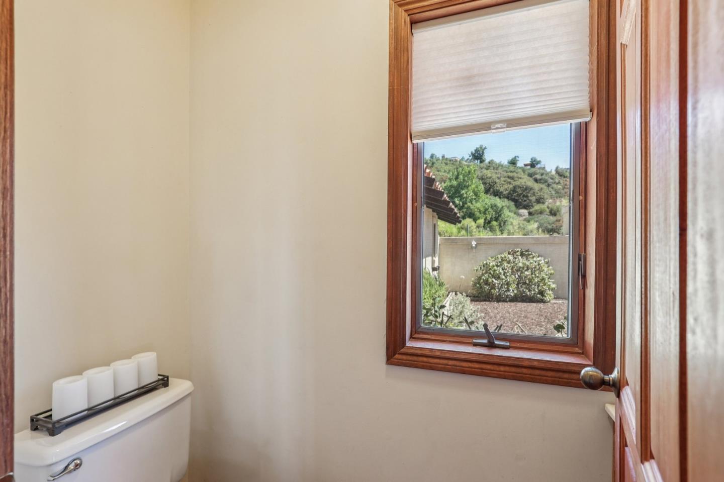 Detail Gallery Image 25 of 30 For 16420 Soda Springs Rd, Los Gatos,  CA 95033 - 5 Beds | 2/1 Baths