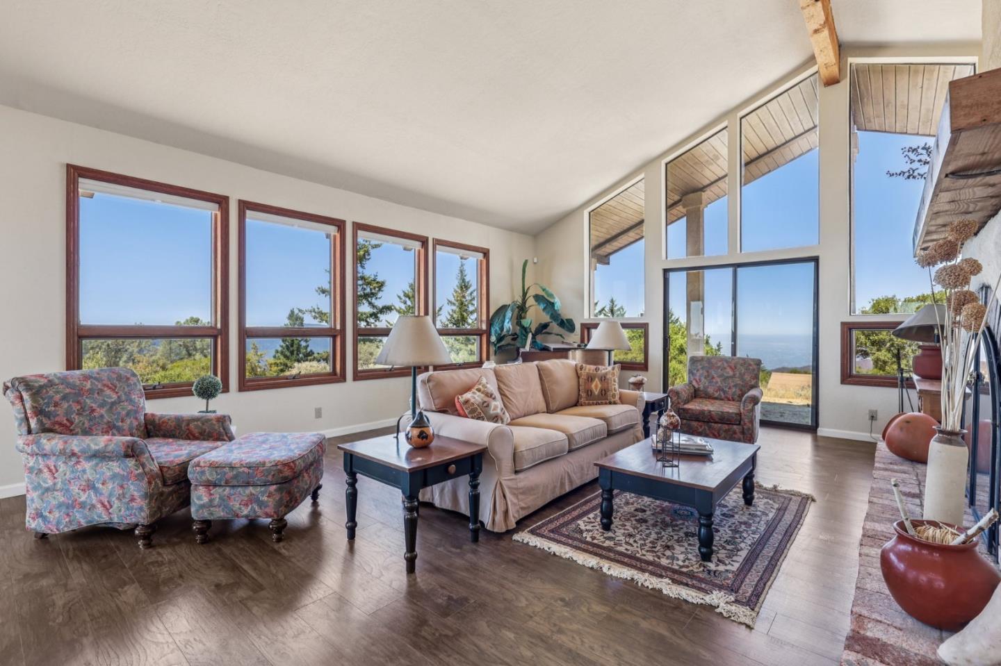 Detail Gallery Image 8 of 30 For 16420 Soda Springs Rd, Los Gatos,  CA 95033 - 5 Beds | 2/1 Baths