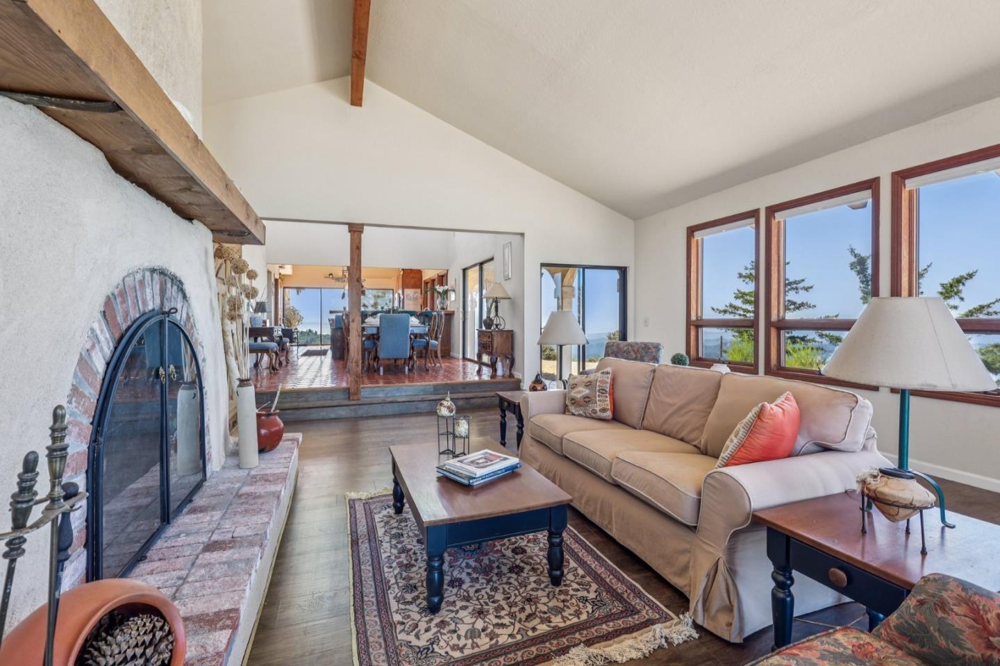 Detail Gallery Image 9 of 30 For 16420 Soda Springs Rd, Los Gatos,  CA 95033 - 5 Beds | 2/1 Baths