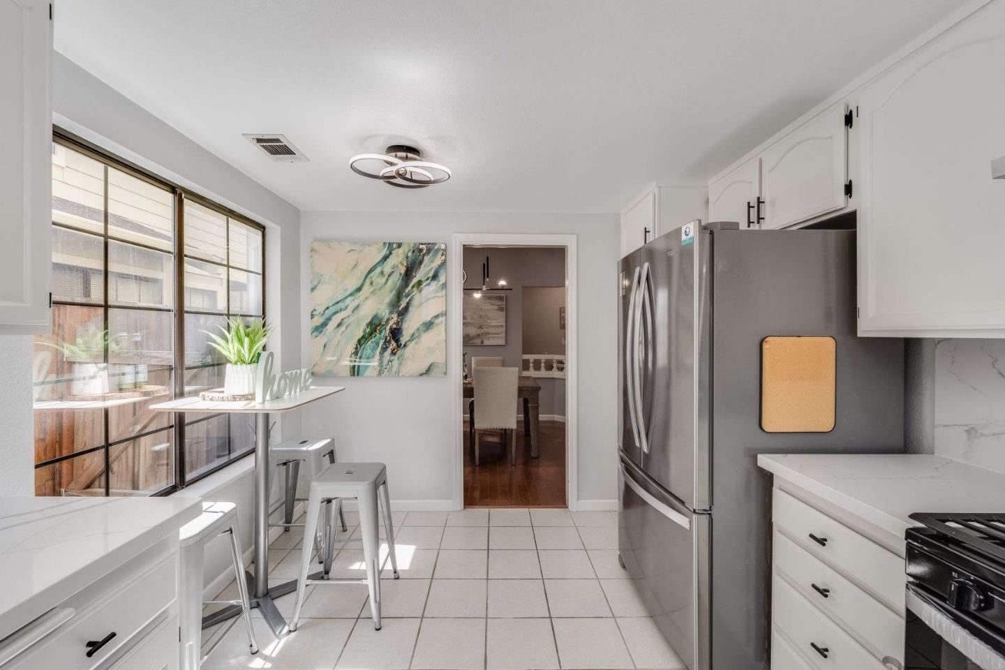 Detail Gallery Image 14 of 38 For 722 Jennifer Way, Milpitas,  CA 95035 - 4 Beds | 2/1 Baths