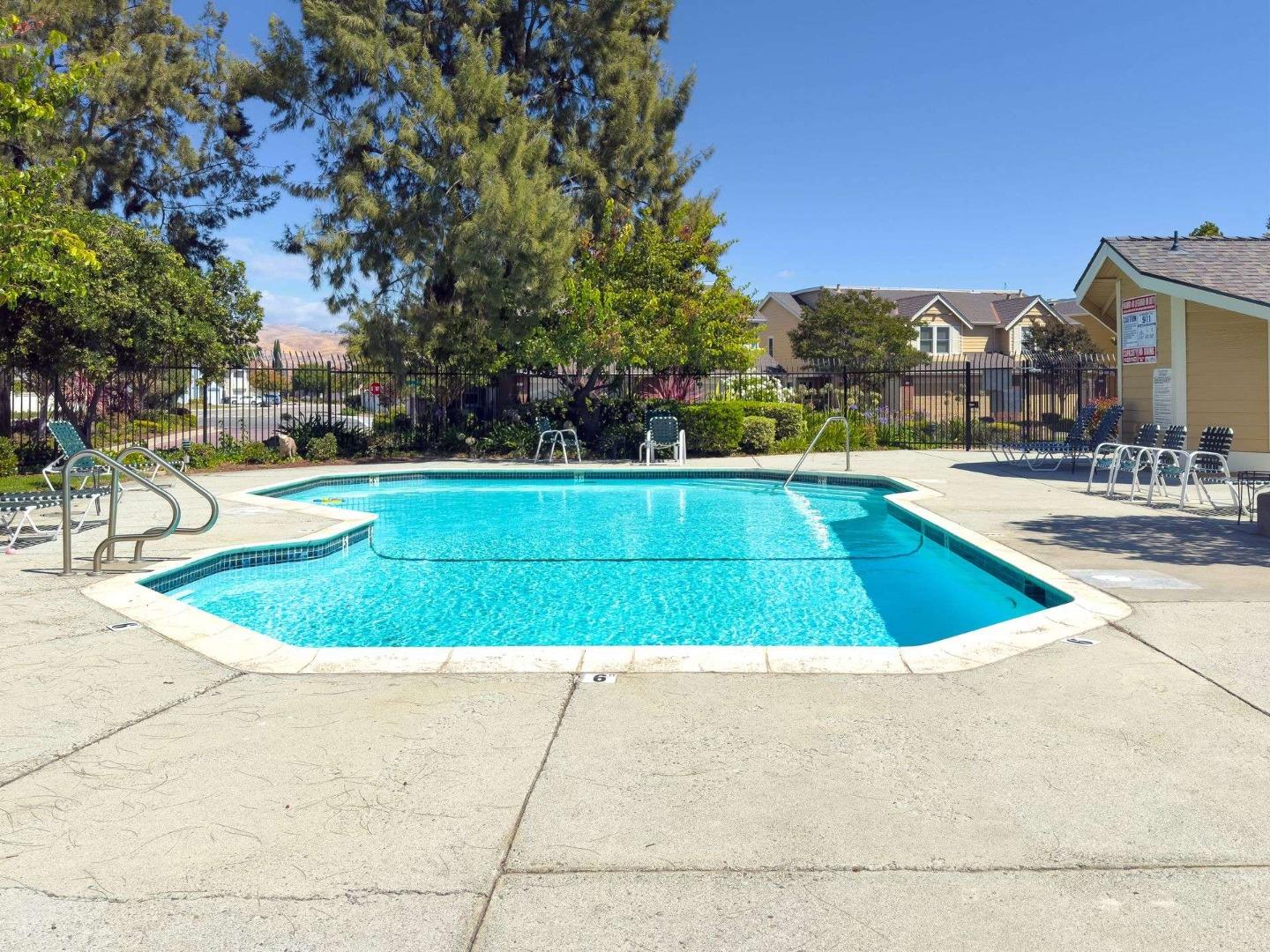 Detail Gallery Image 38 of 38 For 722 Jennifer Way, Milpitas,  CA 95035 - 4 Beds | 2/1 Baths