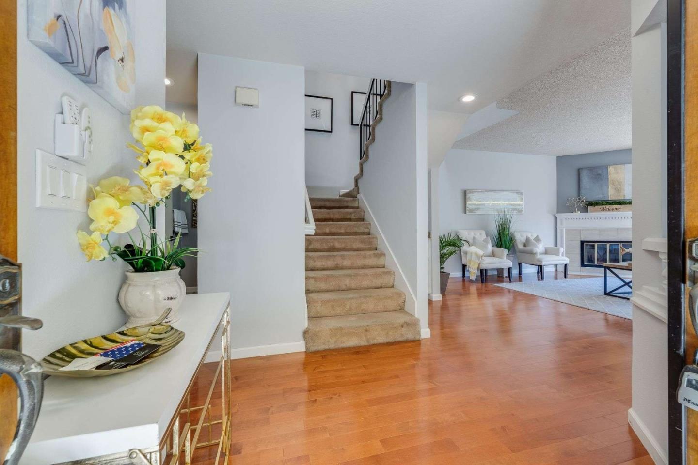Detail Gallery Image 5 of 38 For 722 Jennifer Way, Milpitas,  CA 95035 - 4 Beds | 2/1 Baths