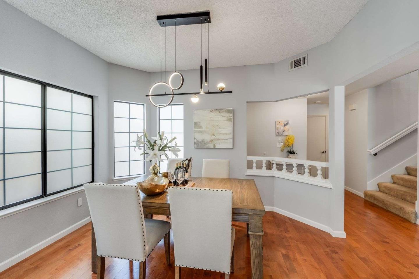 Detail Gallery Image 7 of 38 For 722 Jennifer Way, Milpitas,  CA 95035 - 4 Beds | 2/1 Baths