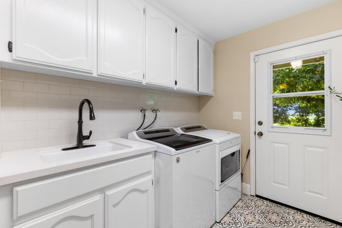 Detail Gallery Image 27 of 59 For 7096 Holsclaw Rd, Gilroy,  CA 95020 - 4 Beds | 3/1 Baths