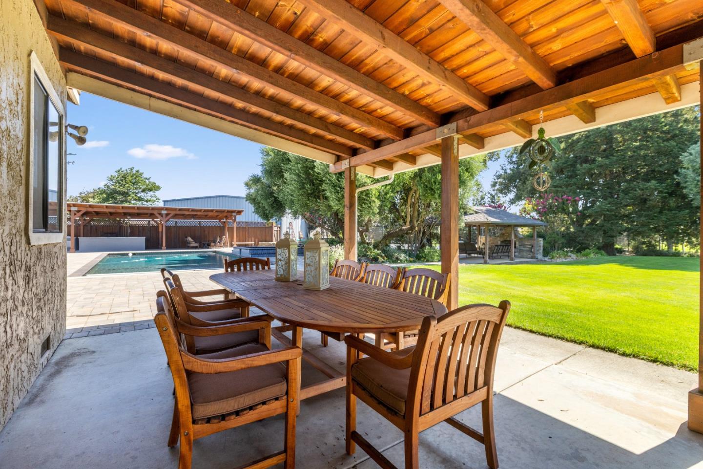 Detail Gallery Image 28 of 59 For 7096 Holsclaw Rd, Gilroy,  CA 95020 - 4 Beds | 3/1 Baths