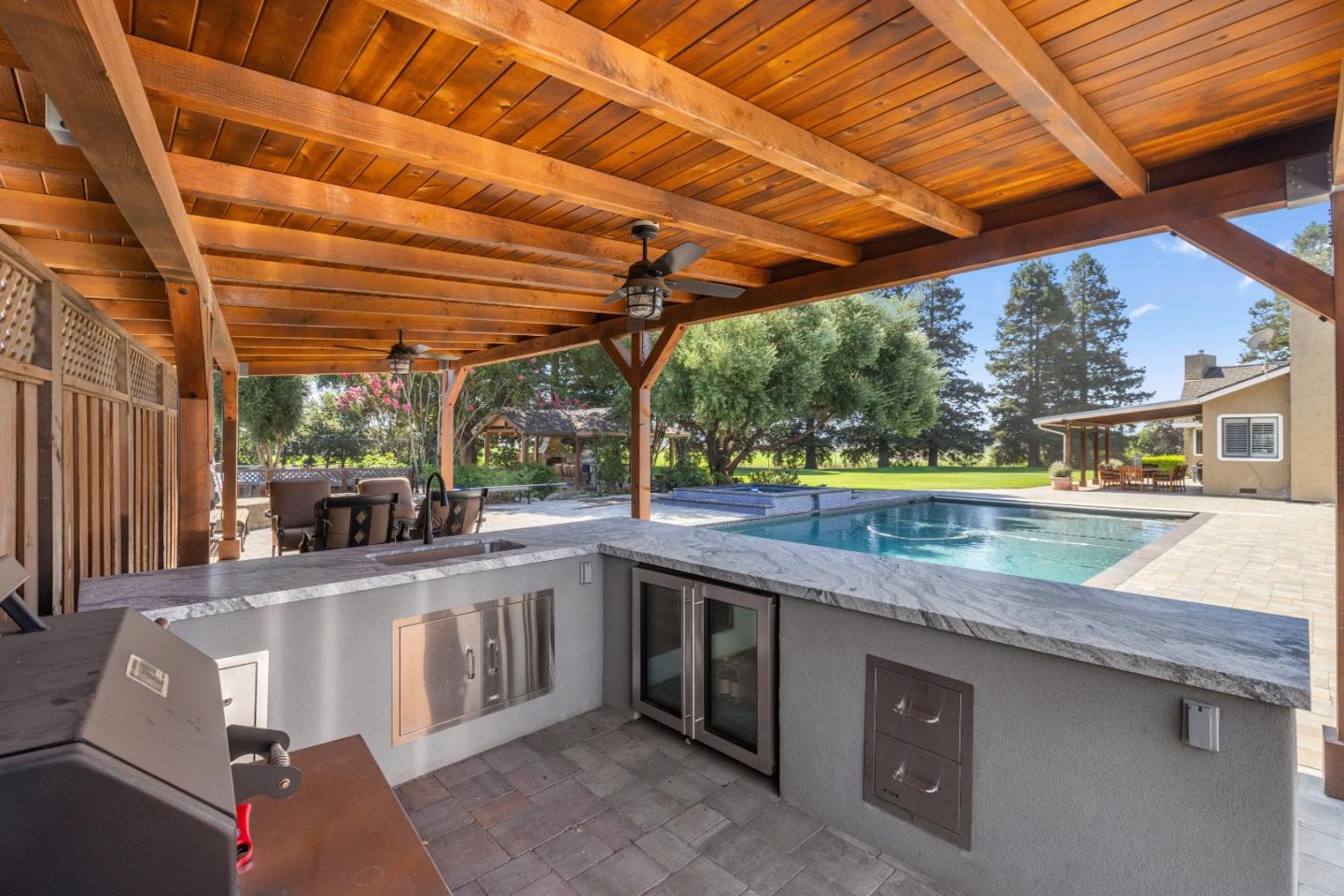 Detail Gallery Image 35 of 59 For 7096 Holsclaw Rd, Gilroy,  CA 95020 - 4 Beds | 3/1 Baths