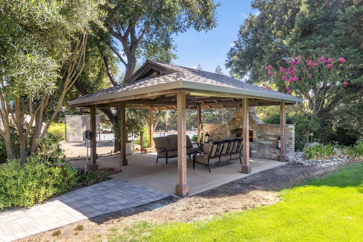 Detail Gallery Image 36 of 59 For 7096 Holsclaw Rd, Gilroy,  CA 95020 - 4 Beds | 3/1 Baths