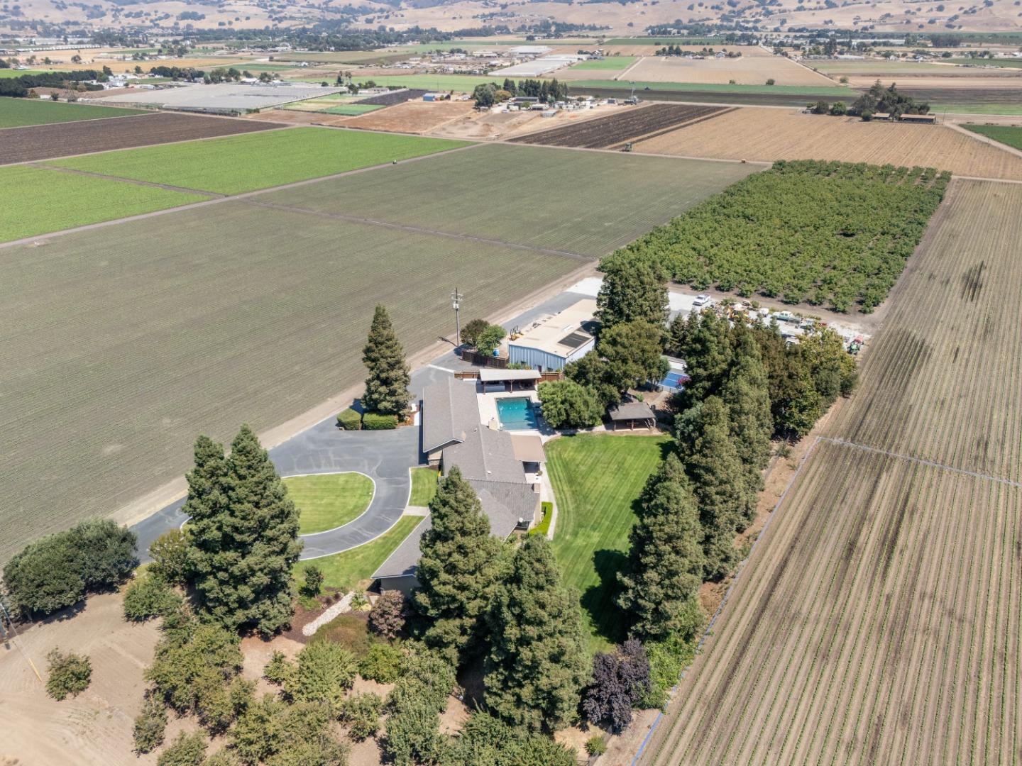 Detail Gallery Image 54 of 59 For 7096 Holsclaw Rd, Gilroy,  CA 95020 - 4 Beds | 3/1 Baths