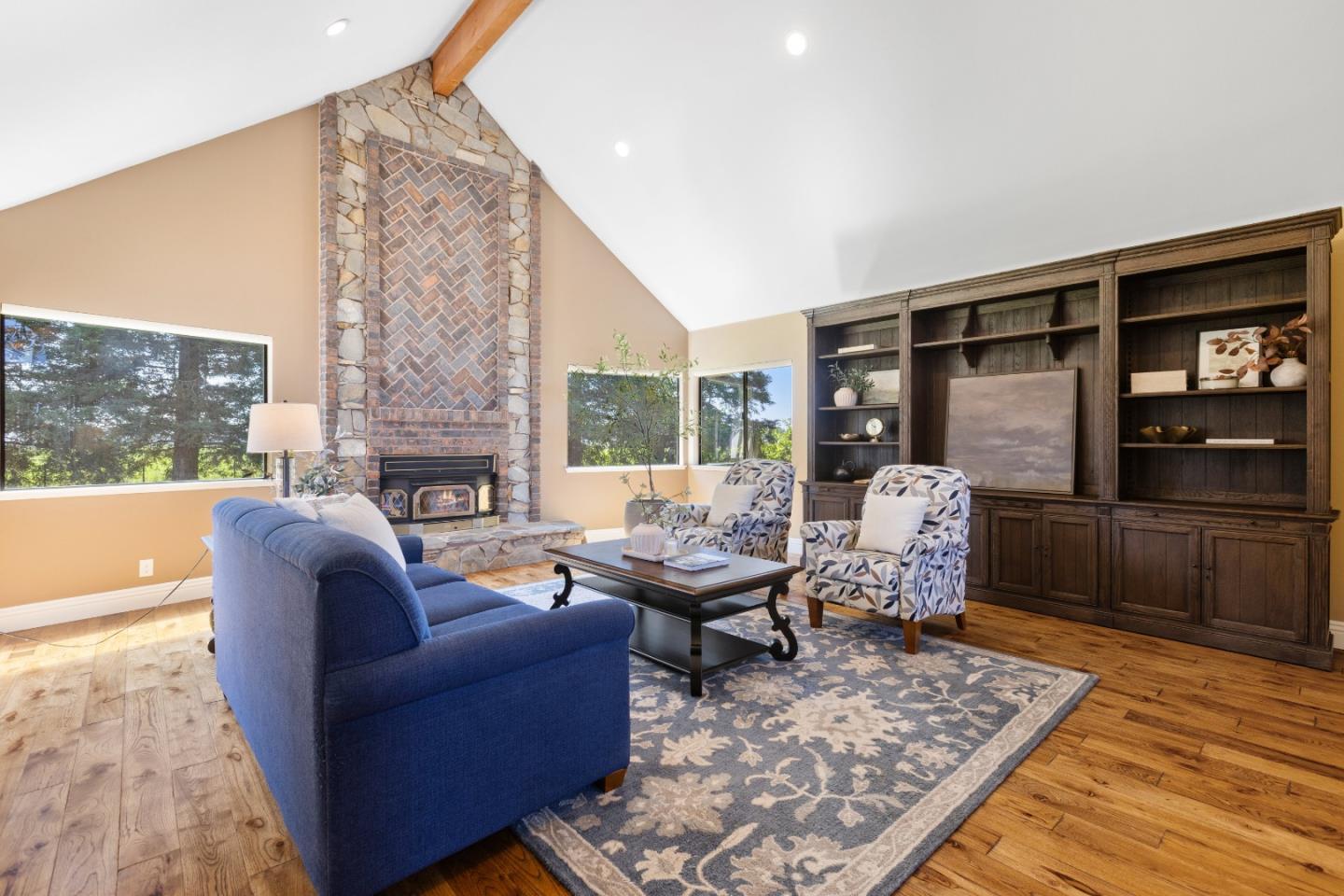 Detail Gallery Image 7 of 59 For 7096 Holsclaw Rd, Gilroy,  CA 95020 - 4 Beds | 3/1 Baths