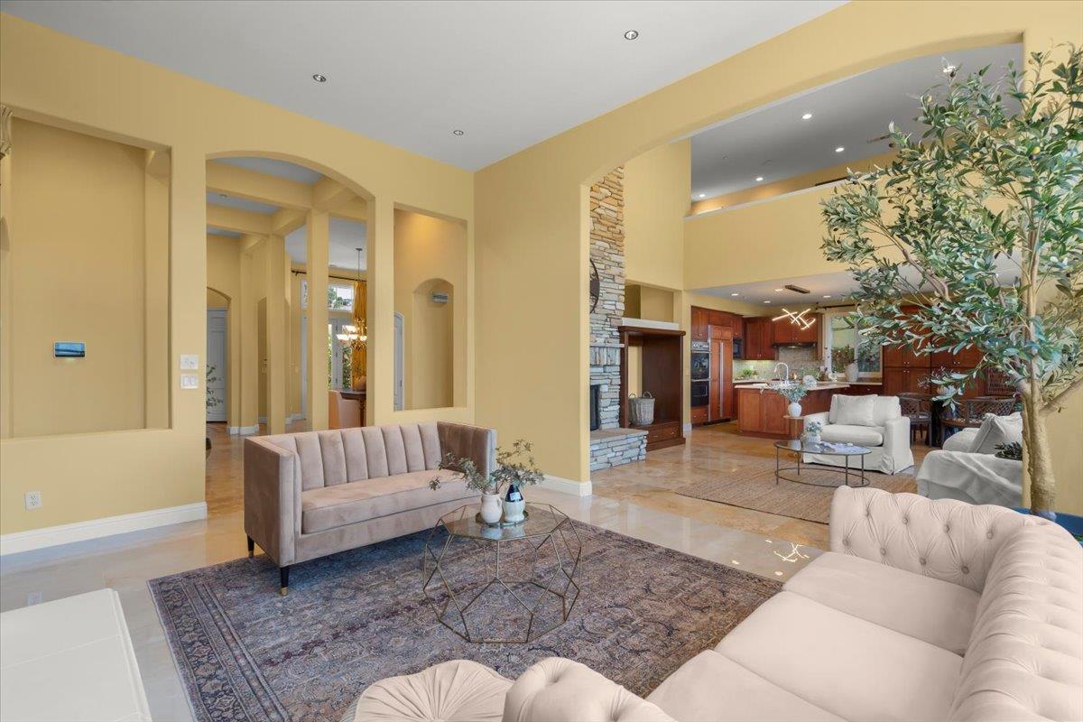 Detail Gallery Image 16 of 62 For 2330 Stonecress St, Gilroy,  CA 95020 - 5 Beds | 4 Baths