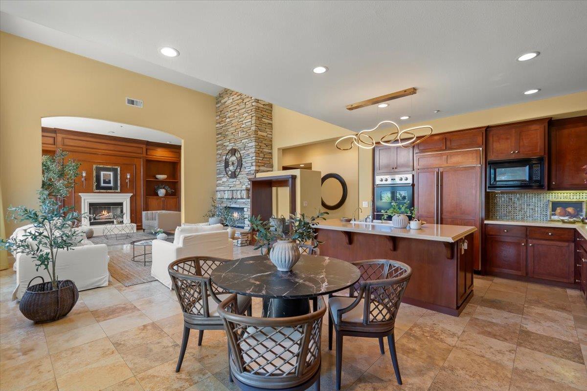 Detail Gallery Image 27 of 62 For 2330 Stonecress St, Gilroy,  CA 95020 - 5 Beds | 4 Baths
